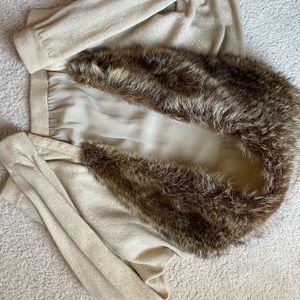 Hadley 100% cashmere vintage sweater with fur lining